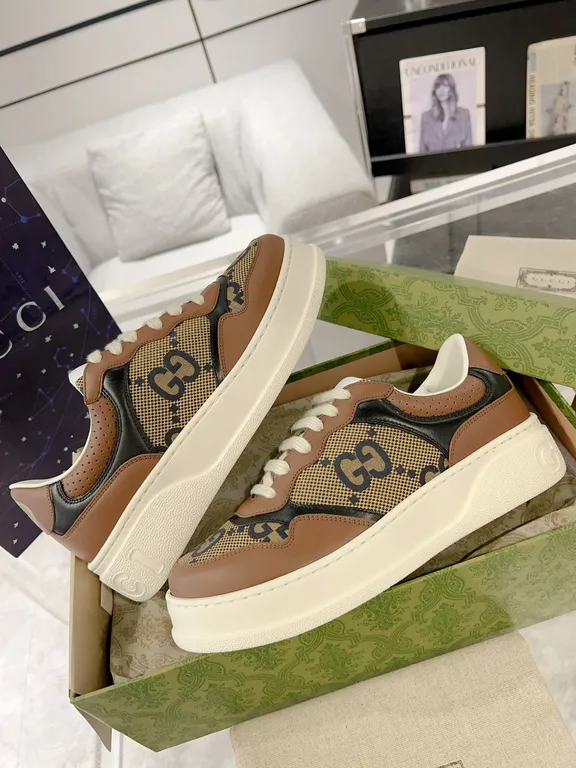 Gucci Shoe 